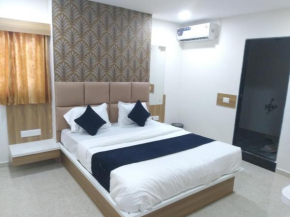 Hotel Bhavya Palace